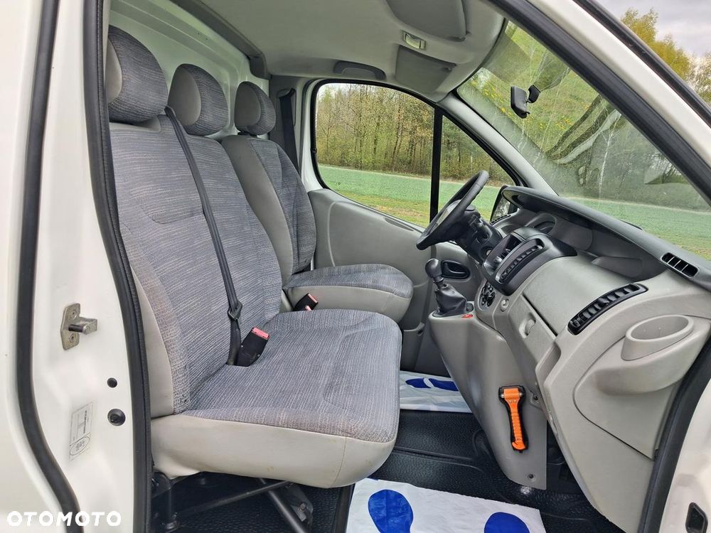 Renault Trafic - 19