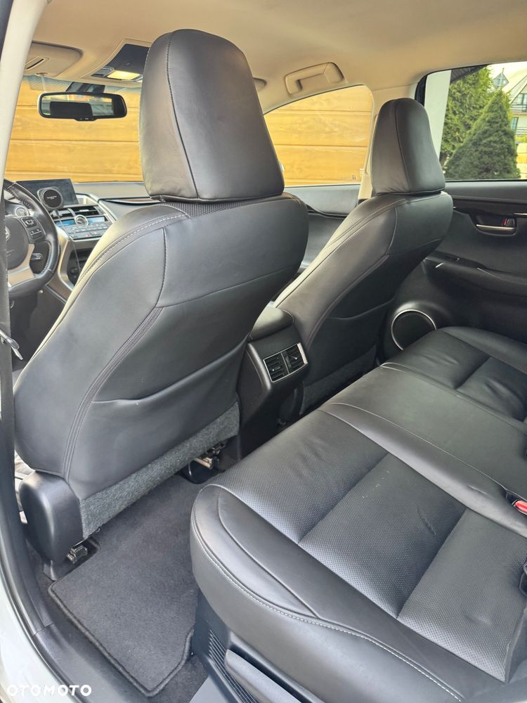 Lexus NX 200t - 13