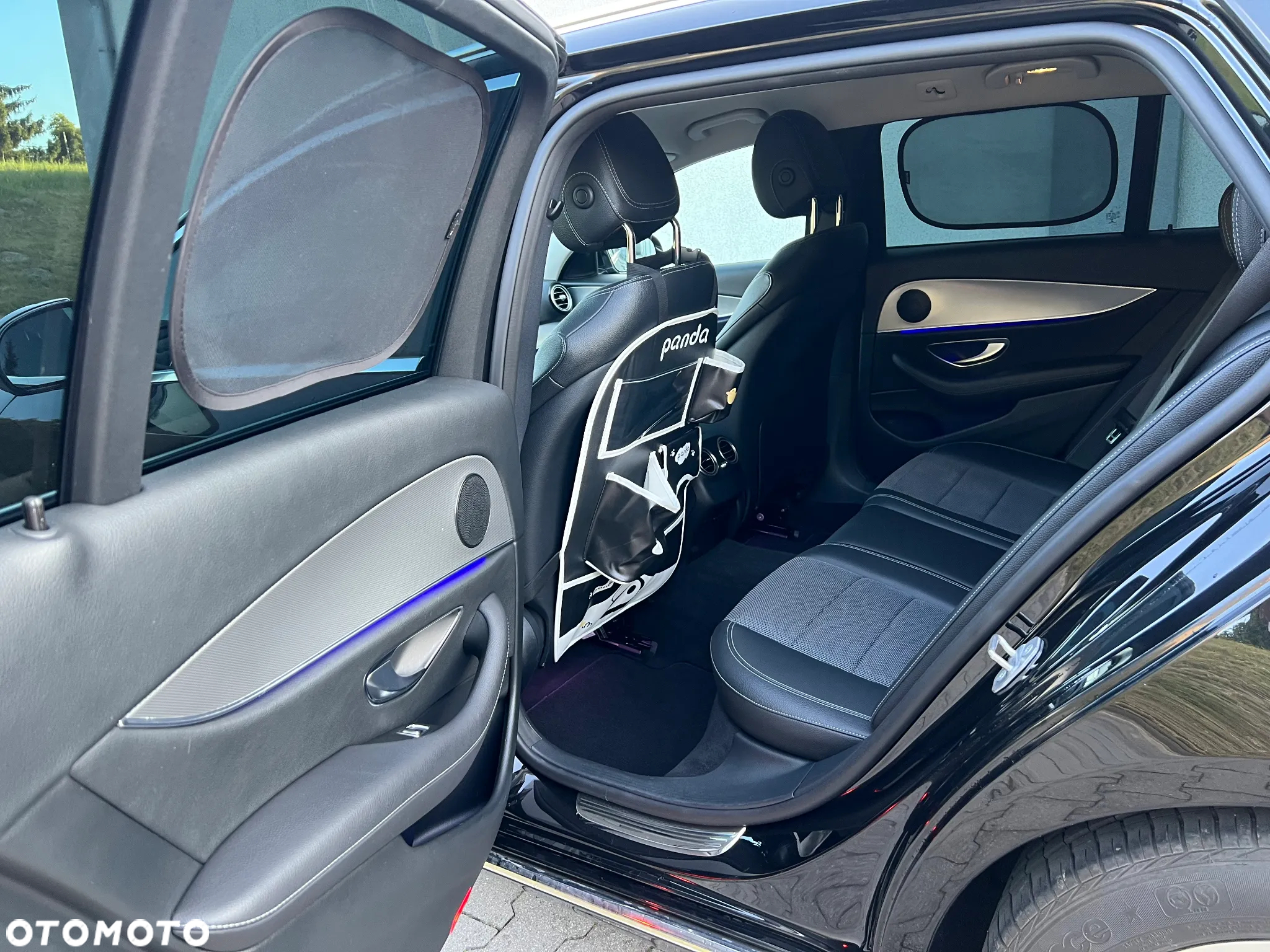 Mercedes-Benz Klasa E 220 d 4Matic T 9G-TRONIC - 28