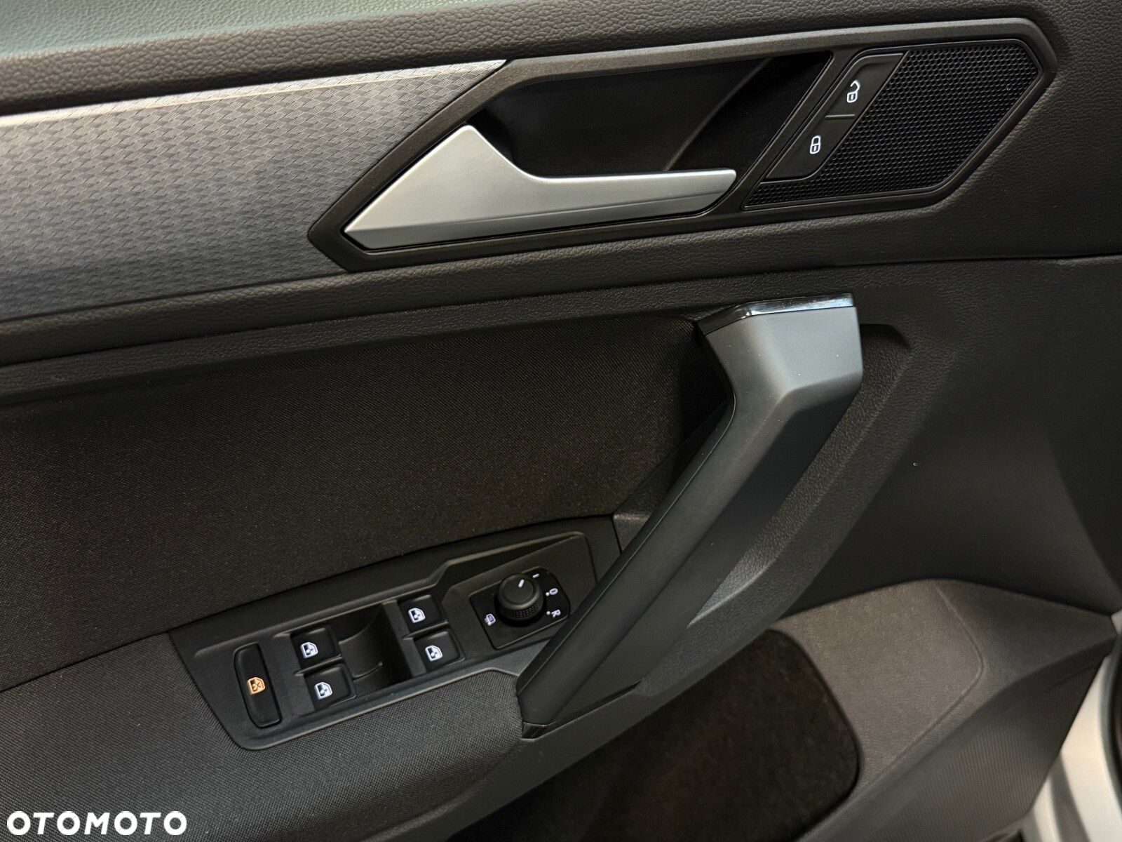 Volkswagen Tiguan - 14