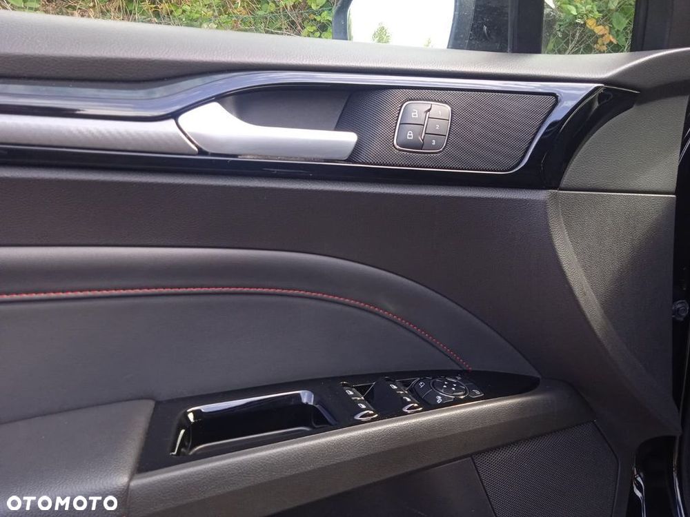 Ford Mondeo 2.0 EcoBlue ST-Line X - 28