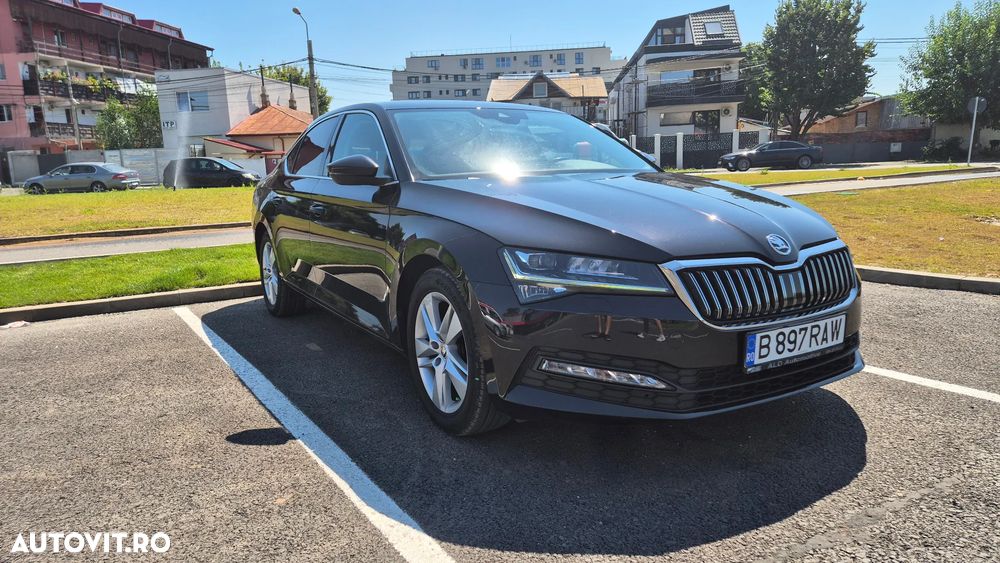 Skoda Superb 2.0 TDI DSG Ambition - 1