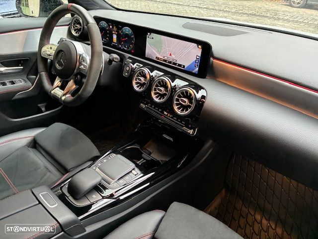 Mercedes-Benz A 45 AMG S 4Matic+ - 25