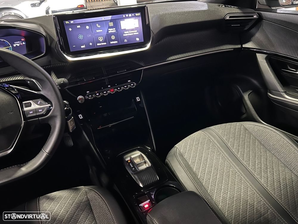 Peugeot 2008 1.2 Hybrid Allure e-DCS6 - 21