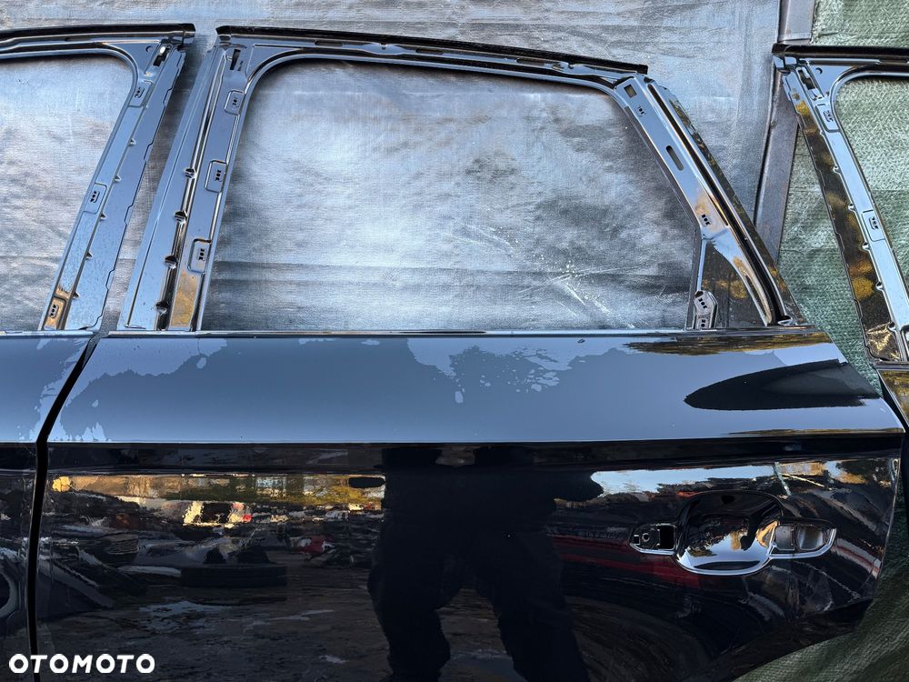 DRZWI LEWE PRZÓD LEWE PRZEDNIE LEWE TYŁ PRAWE PRZÓD AUDI Q5 II FY 80A - 27