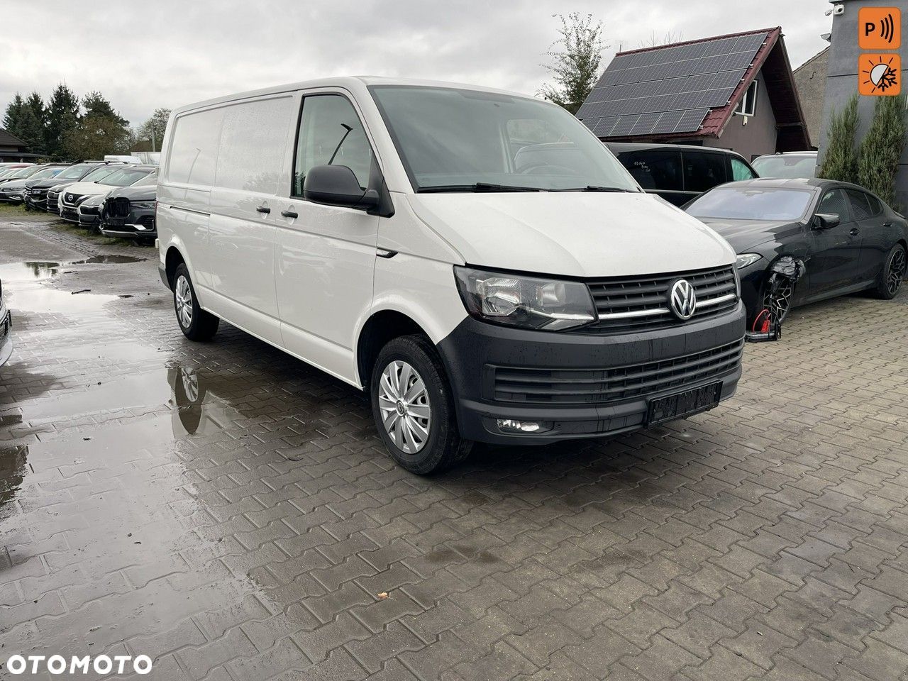Volkswagen Transporter - 1
