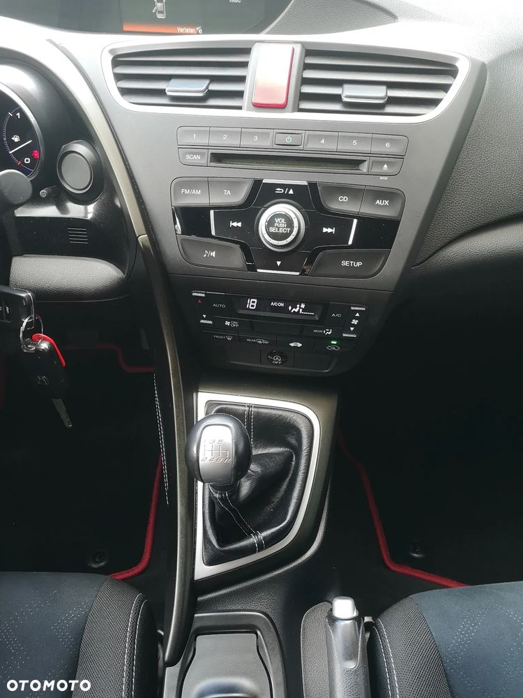 Honda Civic 1.4 i-VTEC Comfort - 19