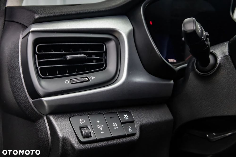 Kia Rio 1.2 L - 18