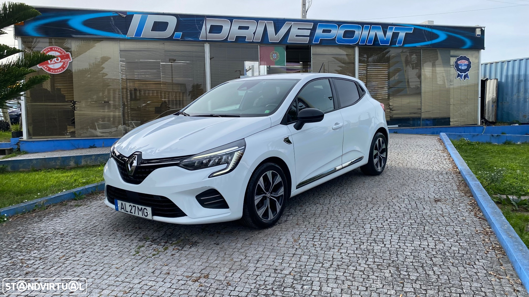 Renault Clio 1.0 TCe Limited Bi-Fuel - 2