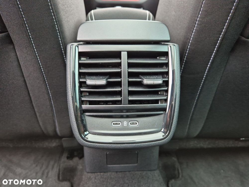 Skoda Kamiq 1.5 TSI Monte Carlo - 40