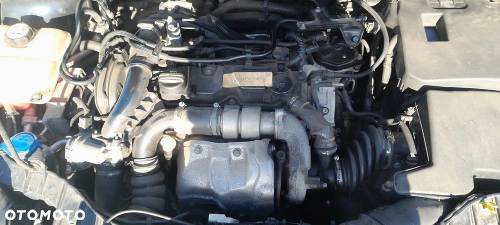 Ford Focus Turnier 1.6 TDCi DPF Start-Stopp-System Titanium - 25