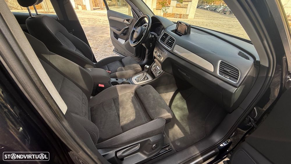 Audi Q3 2.0 TDI quattro Business Line S-line S-tronic - 11