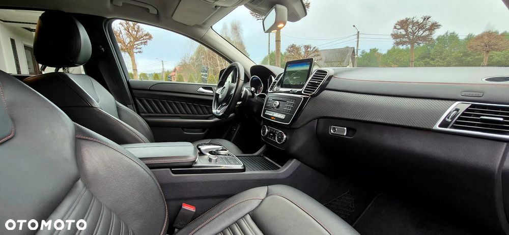 Mercedes-Benz GLE - 31