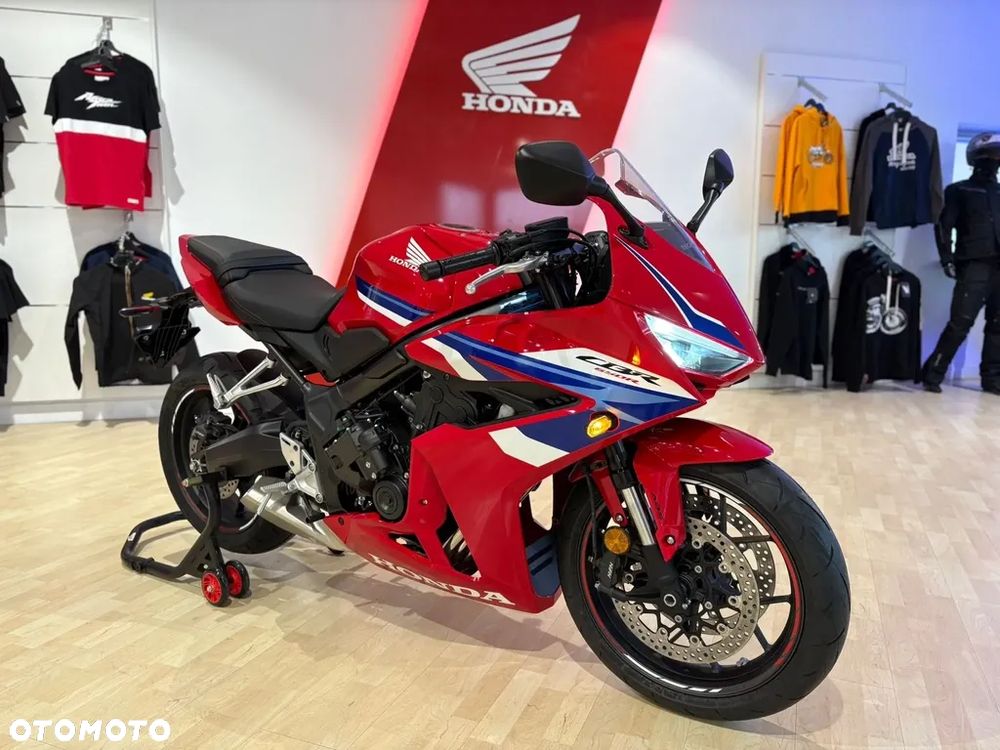 Honda CBR - 8