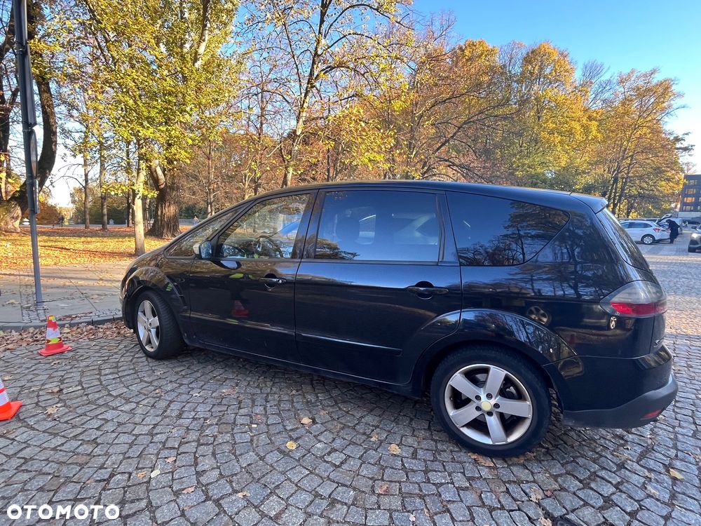 Ford S-Max - 8