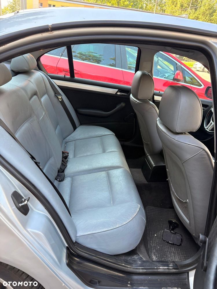 BMW Seria 3 316i - 5