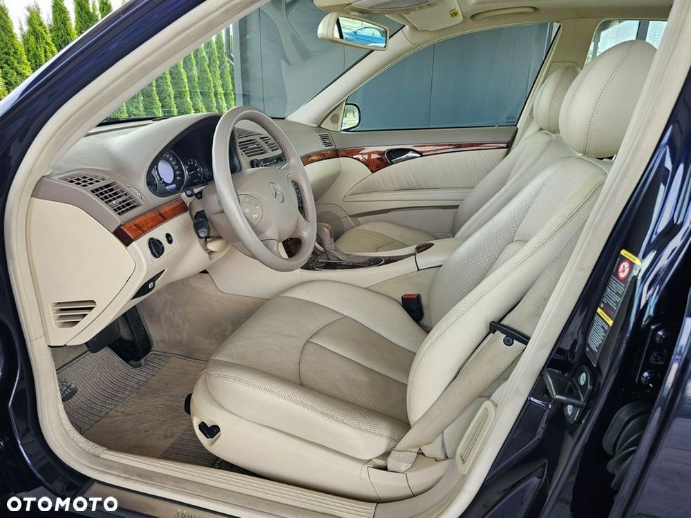 Mercedes-Benz Klasa E 320 Elegance - 13
