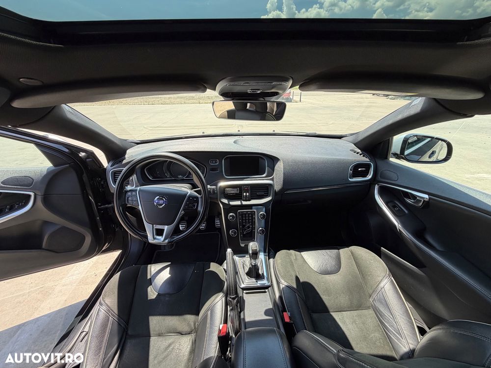 Volvo V40 D4 VEA R-Design - 16