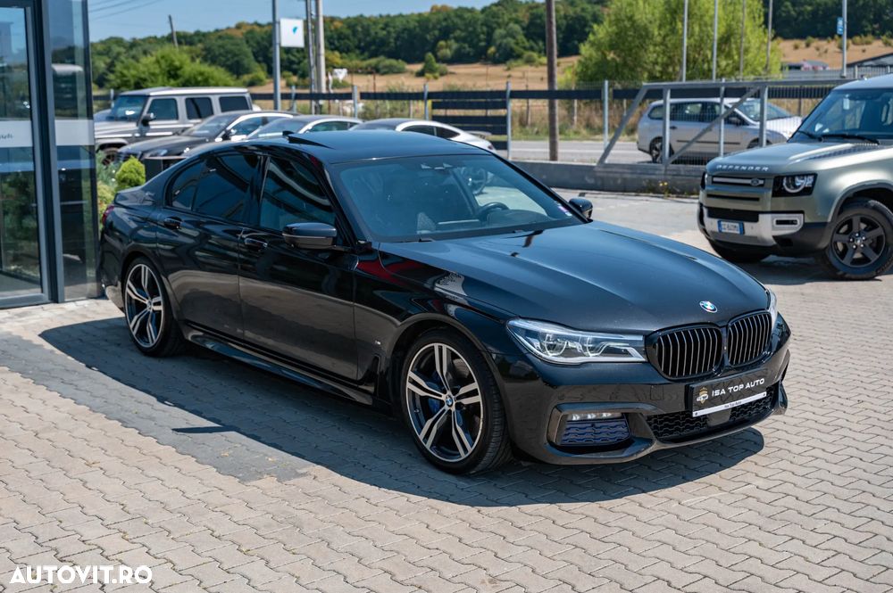 BMW Seria 7 740e iPerformance - 33