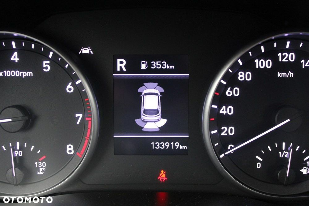 Hyundai i30 1.5 DPI Classic + - 21