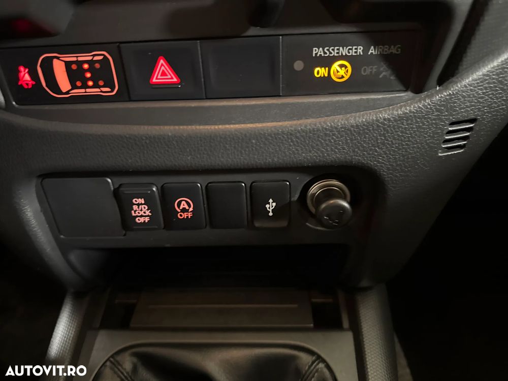 Mitsubishi L200 - 19