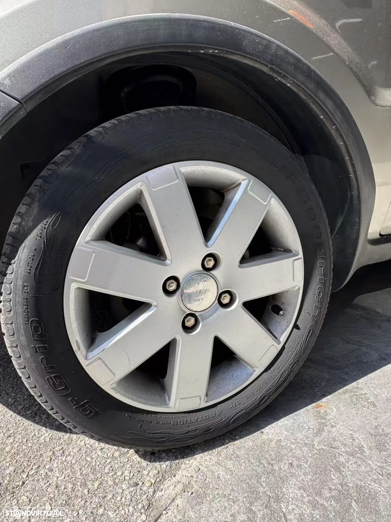 Ford Fusion - 7