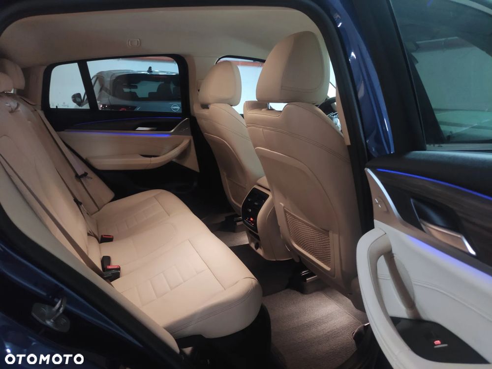 BMW X4 xDrive20i xLine sport - 33