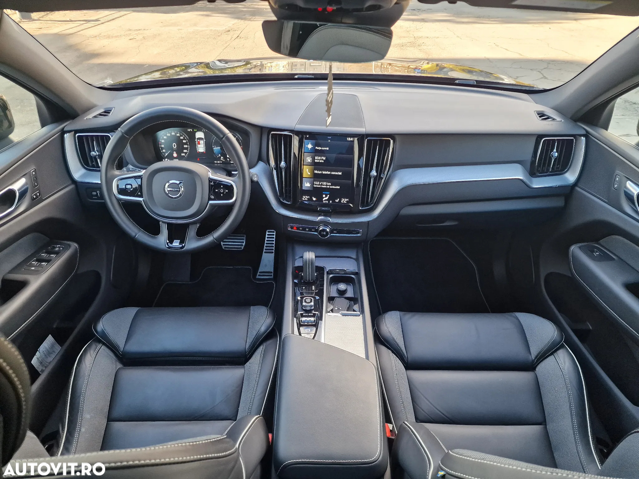 Volvo XC 60 D4 AWD Geartronic RDesign - 9