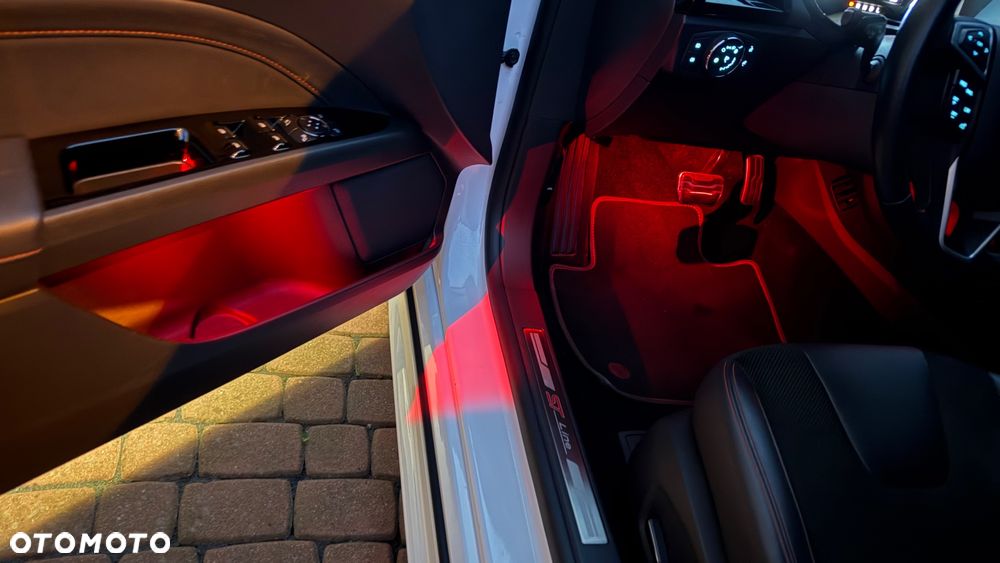 Ford Mondeo 2.0 Hybrid ST-Line X - 14