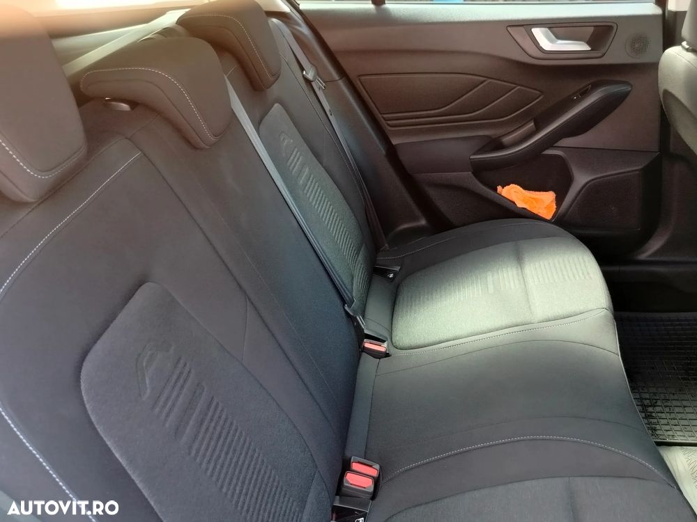 Ford Focus 2.0 EcoBlue Active Business - 13