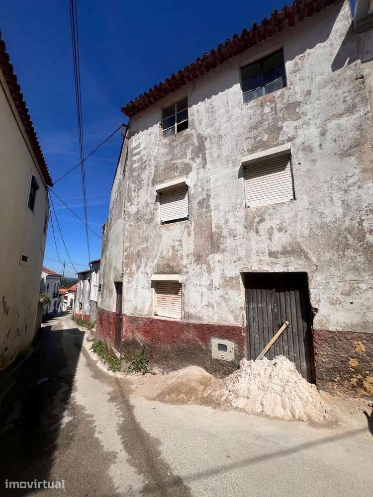 Moradia T2 para Reconstrução em Tábuas  Miranda do Corvo - Grande imagem: 3/12