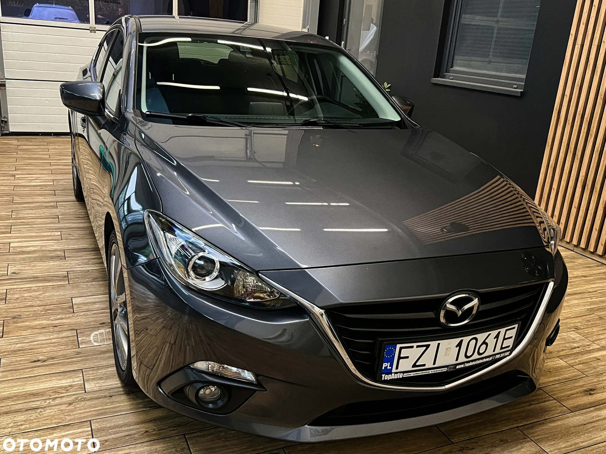 Mazda 3 - 4