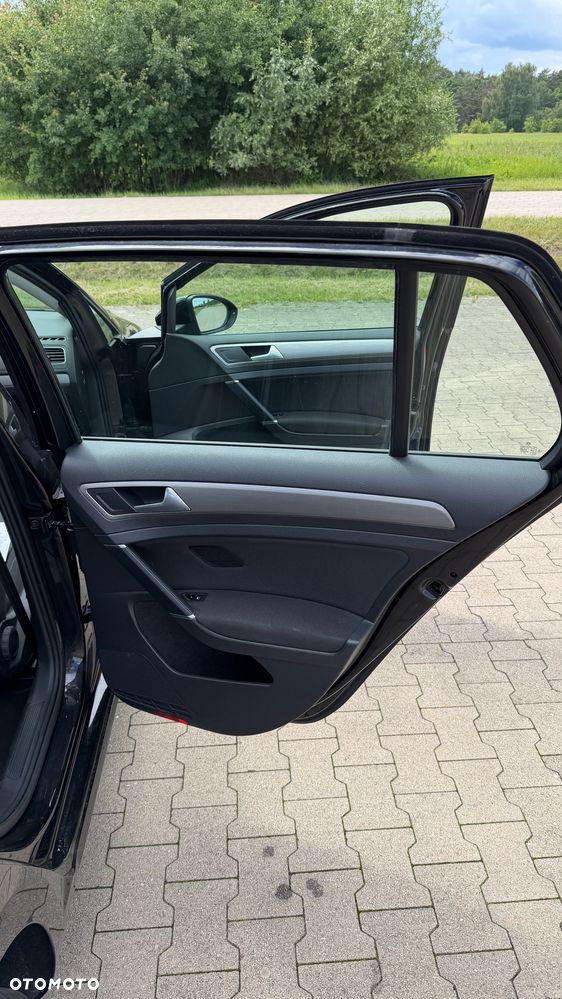 Volkswagen Golf 1.2 TSI BMT Trendline - 16