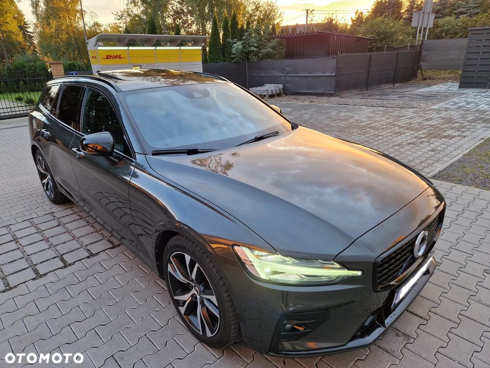 Volvo V60 D4 AWD R-Design - 8
