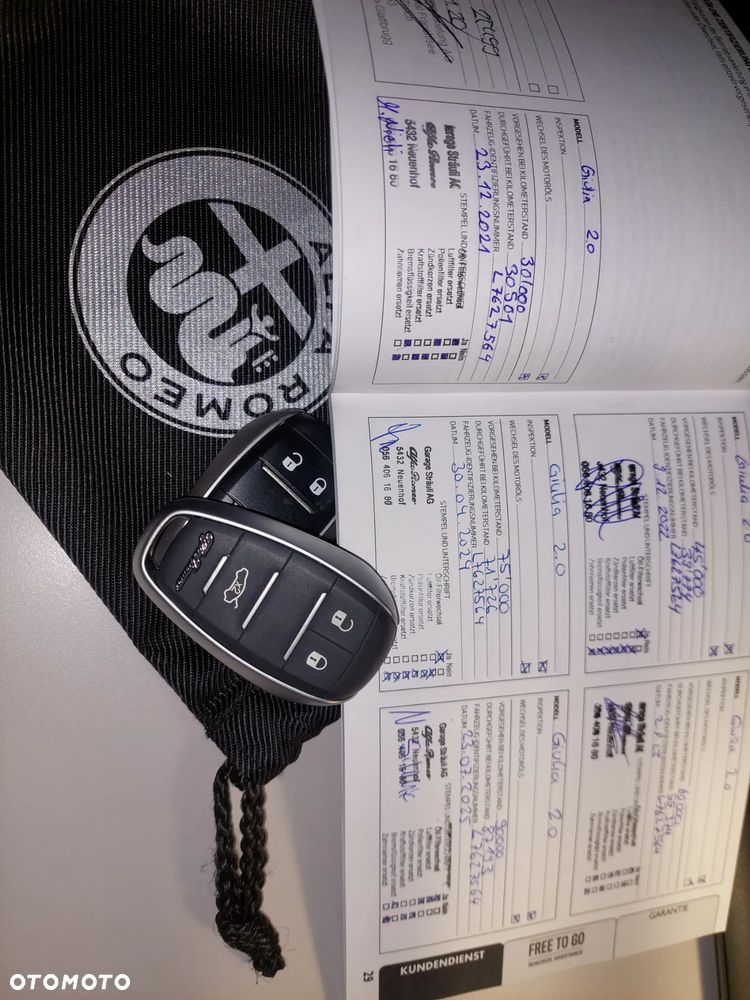 Alfa Romeo Giulia 2.0 Turbo 16V AT8-Q4 Veloce - 14