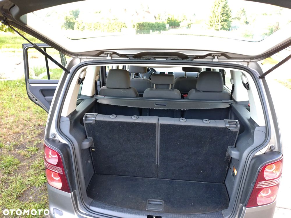 Volkswagen Touran 1.9 TDI Trendline - 17