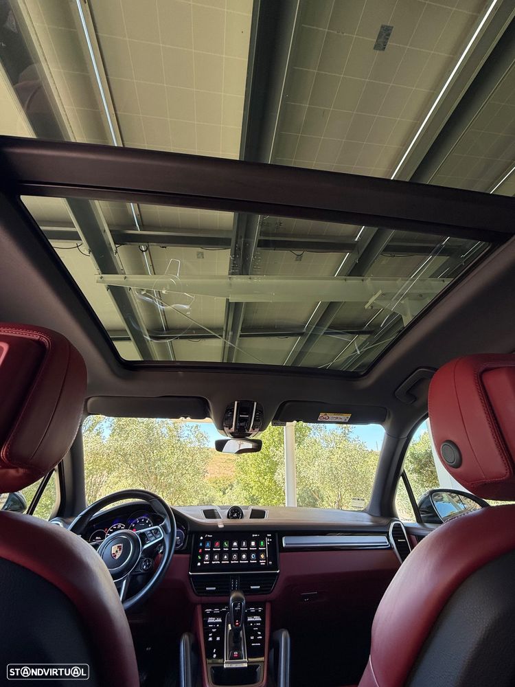 Porsche Cayenne E-Hybrid Platinum Edition - 17