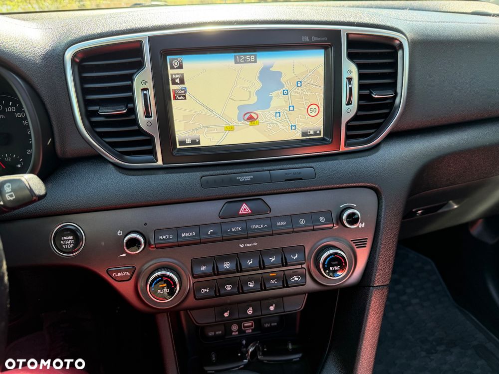 Kia Sportage 2.0 CRDI 4WD Automatik Spirit - 17