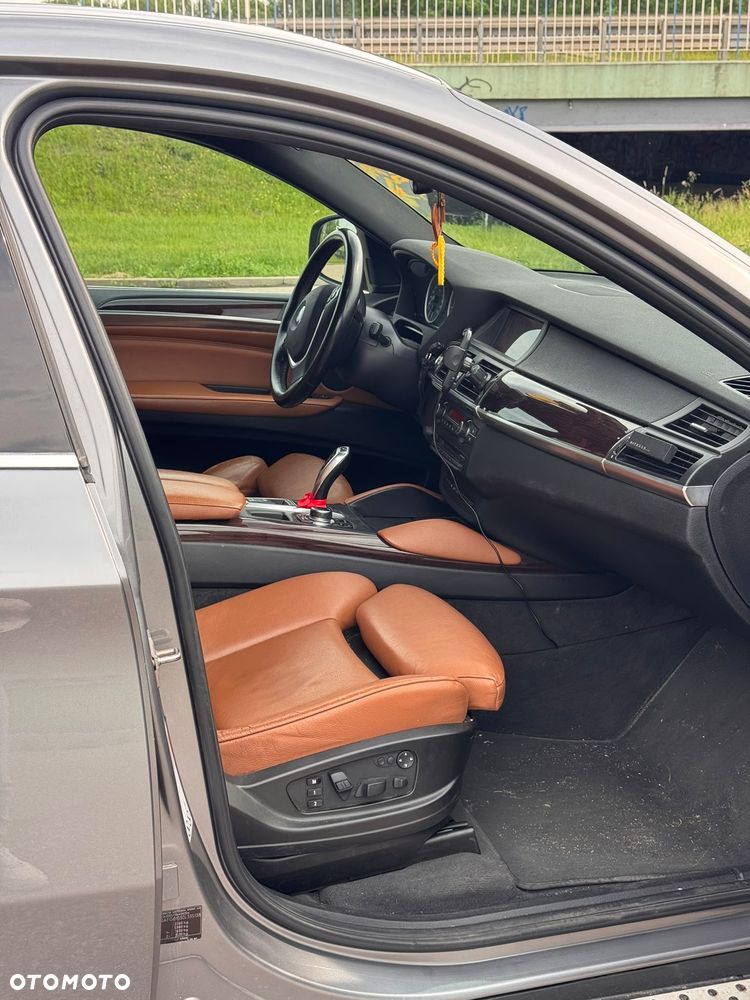 BMW X6 - 13