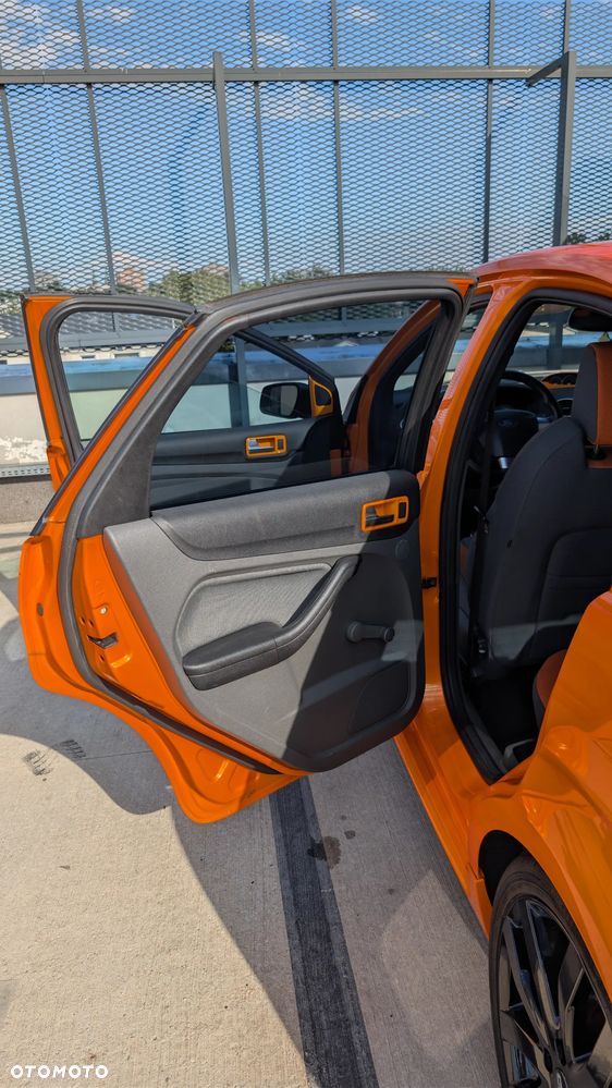Ford Focus ST - 14