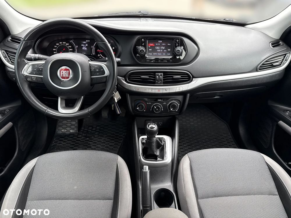 Fiat Tipo 1.4 16V Easy - 10