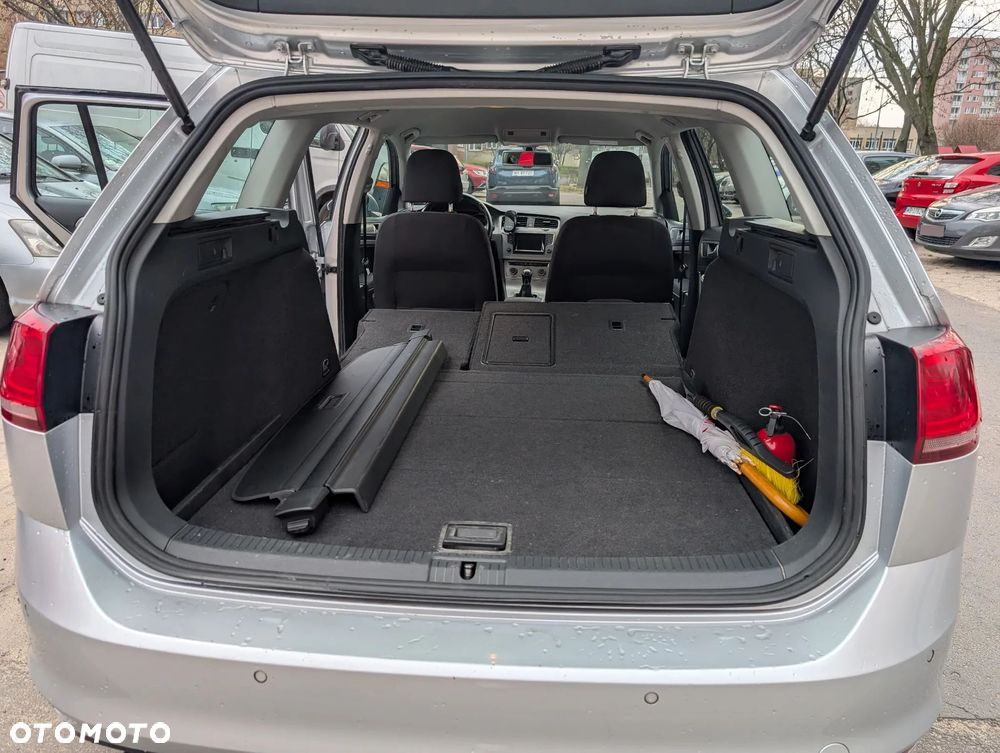 Volkswagen Golf - 11