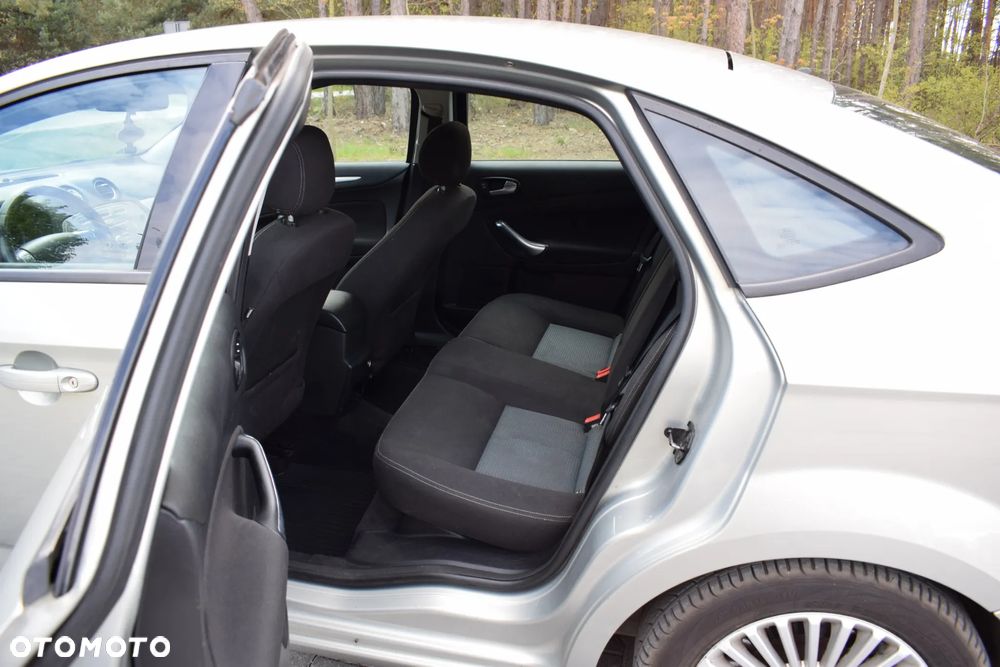 Ford Mondeo - 10