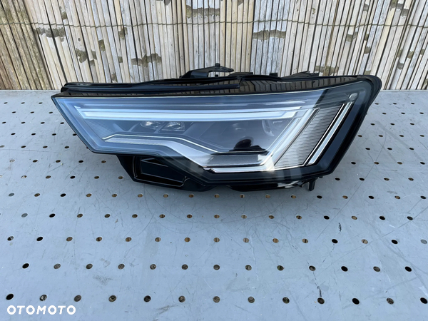 Audi A6 C8 lampa lewa