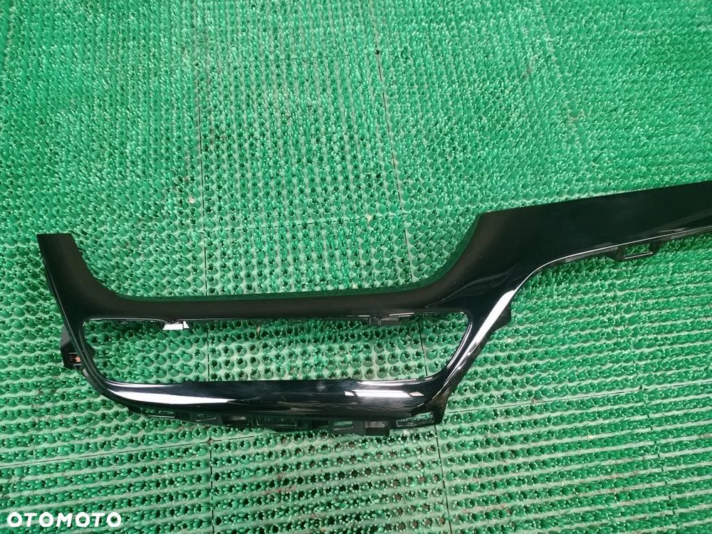 TOYOTA C-HR 19-23r Ramka Nawigacji - 2
