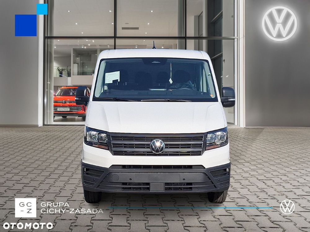 Volkswagen Crafter 35 Skrzyniowy z podwójną kabiną silnik: 2,0 l EU6 SCR 140 KM / skrzynia biegów: Przedni napęd manualna 6-biegowa rozstaw osi: 4490 mm - 8