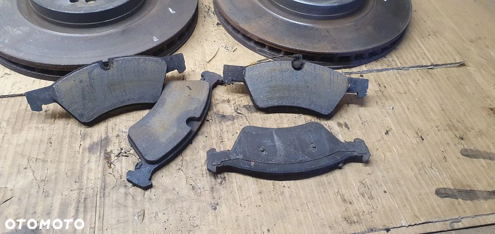 Tarcze hamulcowe przód przednie klocki Mercedes ML W164 - 5