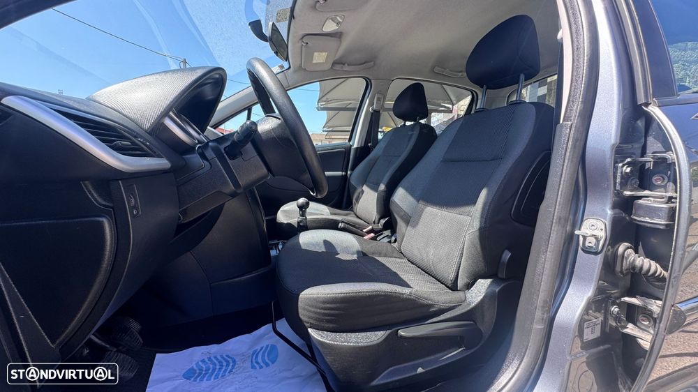 Peugeot 207 1.6 HDi Premium - 8