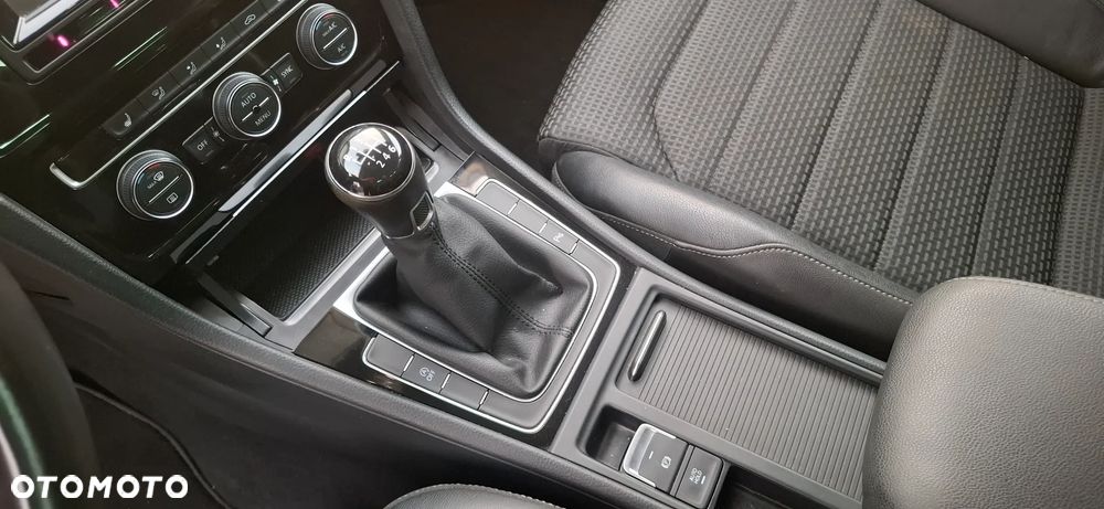 Volkswagen Golf 1.2 TSI Highline - 6