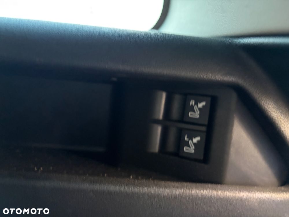 Land Rover Discovery Sport 2.0 D150 SE - 11
